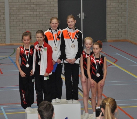 Goud voor Melisse en Ilse op districts wedstrijd 2015